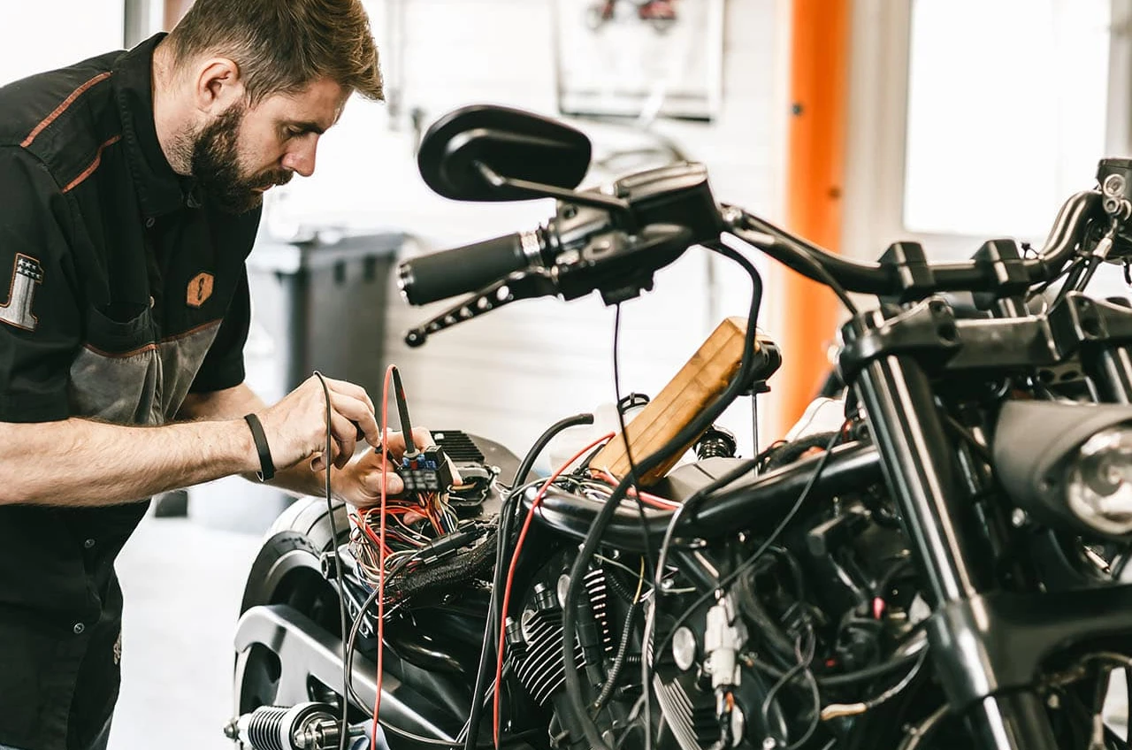 Manutencao Eletrica De Moto Na R1 Motos Oficina De Motos Em Itajuba Manutencao Eletrica De Moto Na R1 Motos Oficina De Motos Em Itajuba
