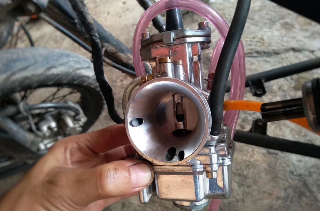 Carburador Limpo Apos Mecanico Realizar Limpeza Completa Carburador Limpo Apos Mecanico Realizar Limpeza Completa